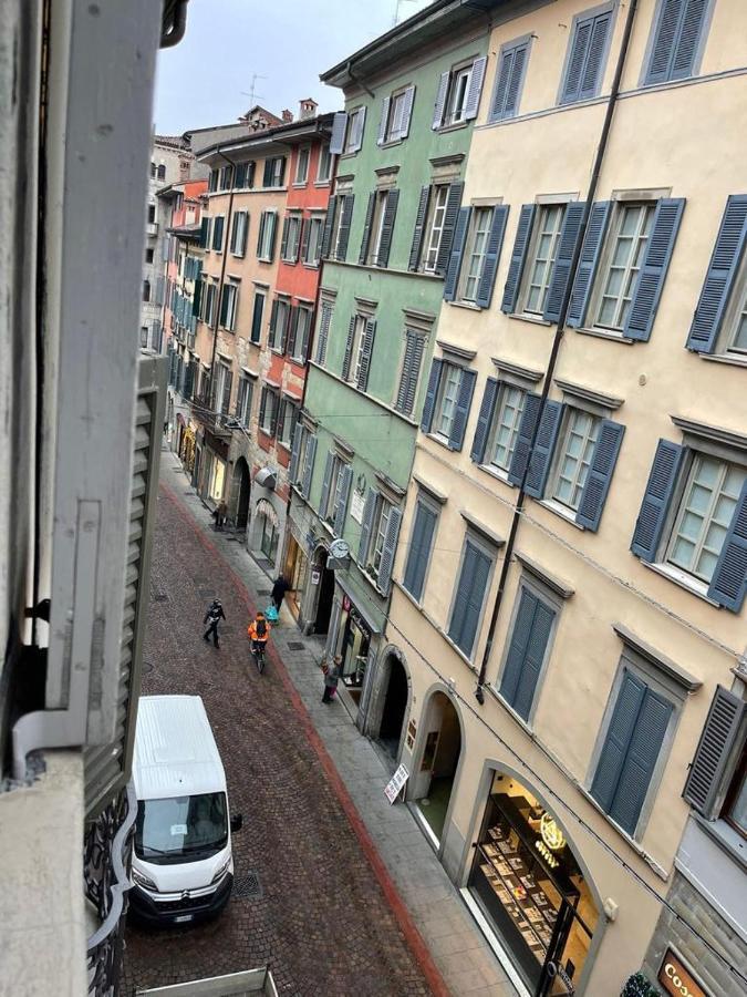 Apartamento Gatto Bianco Bergamo 9 Exterior foto